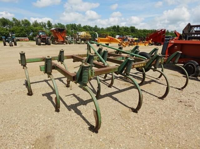 Image of John Deere 1610 equipment image 3