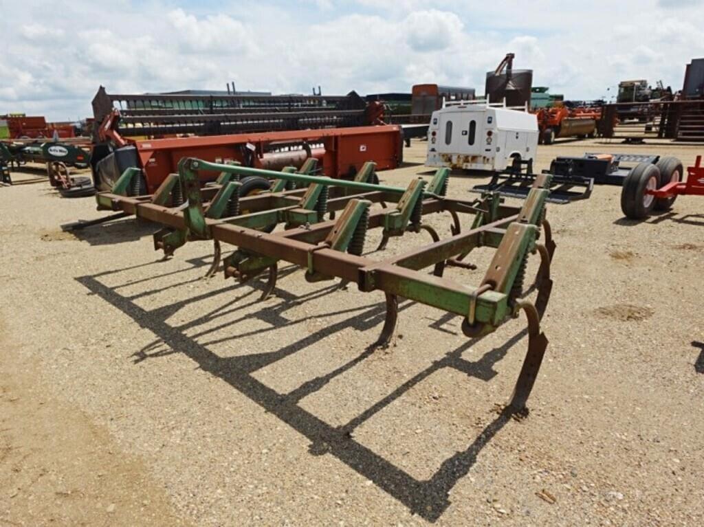 Image of John Deere 1610 Primary image
