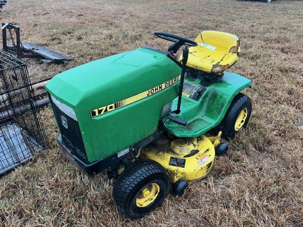 Image of John Deere 170 Image 1