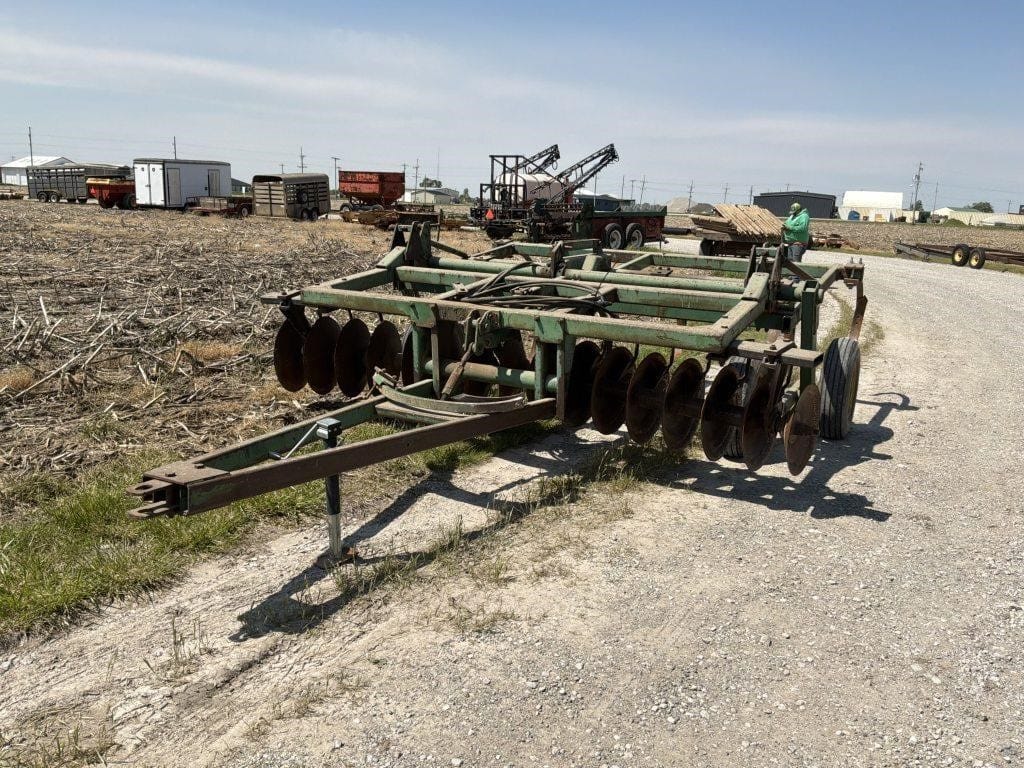 John Deere 1710 Equipment Image0