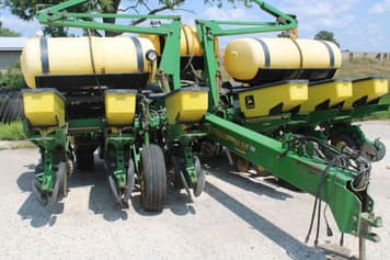 Main image John Deere 1760