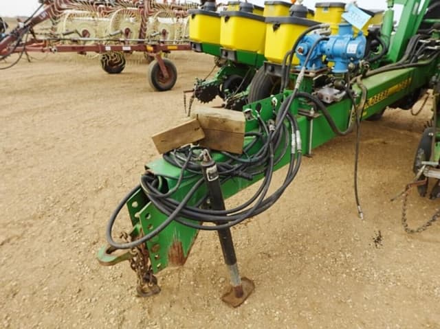 Image of John Deere 1760 equipment image 4