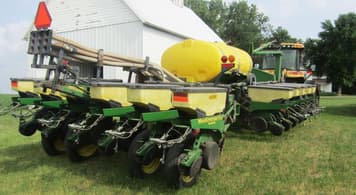 Main image John Deere 1770