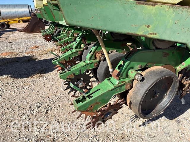 Image of John Deere 1780 equipment image 3