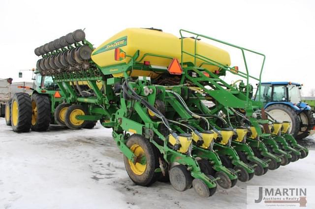 Image of John Deere 1790 equipment image 1