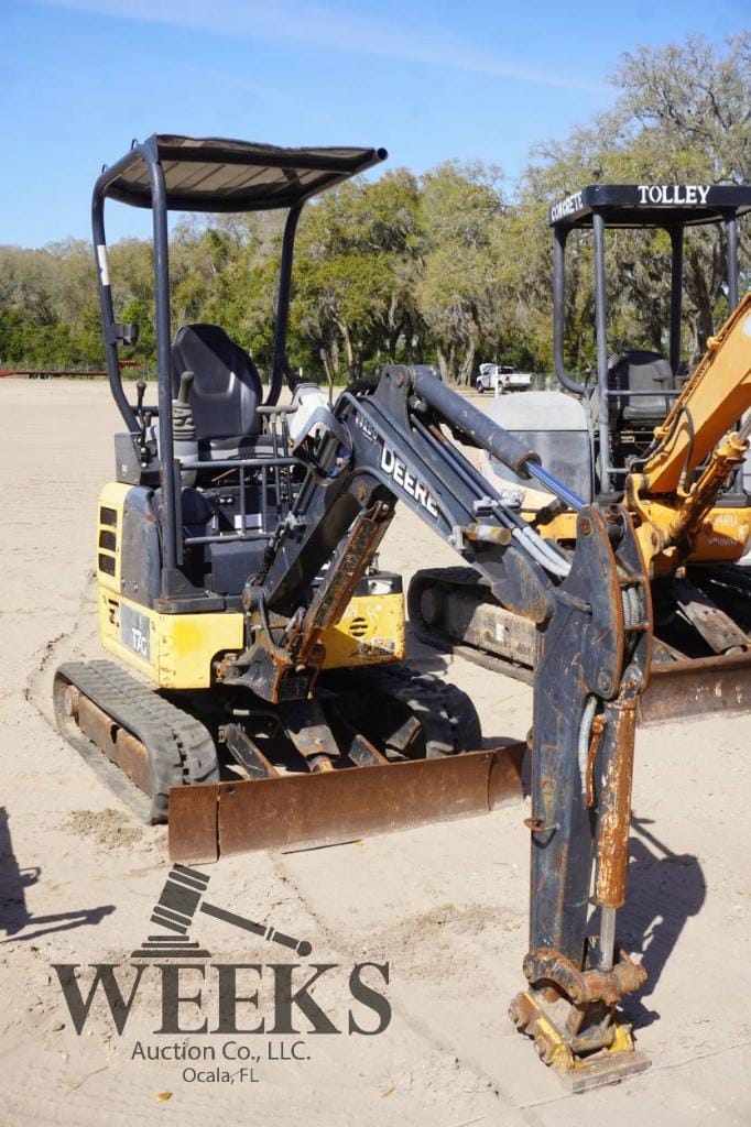 Main image John Deere 17G