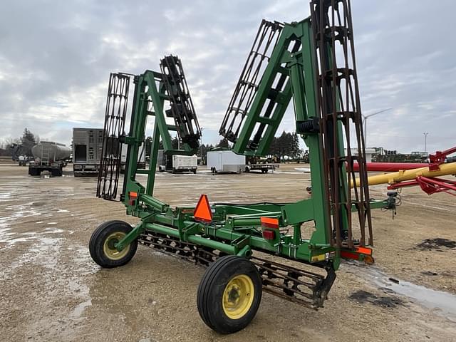 Image of John Deere 200 equipment image 4