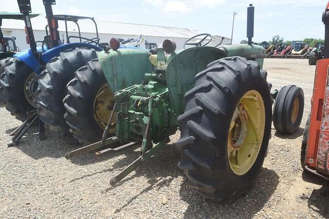 Image of John Deere 2010 equipment image 2