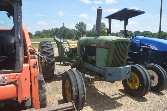 Image of John Deere 2010 equipment image 3