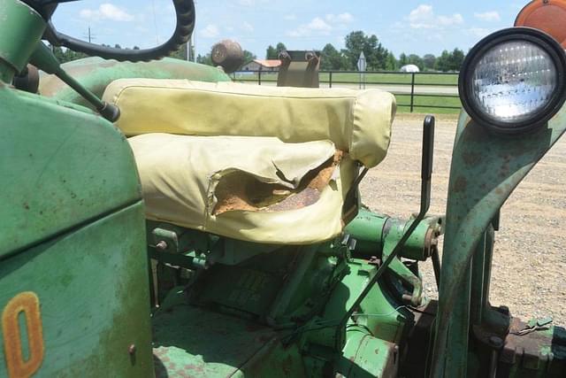 Image of John Deere 2010 equipment image 4
