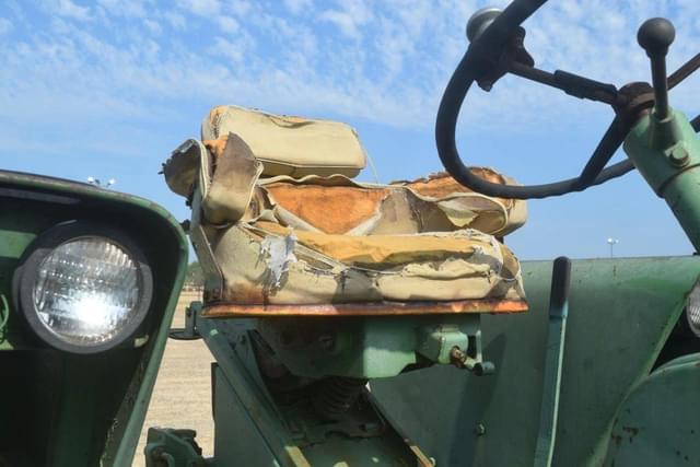 Image of John Deere 2010 equipment image 4