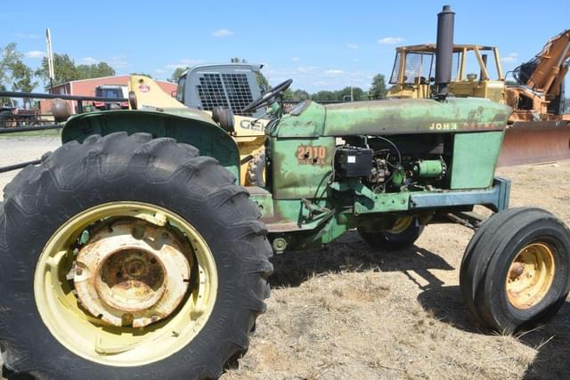 Image of John Deere 2010 equipment image 2