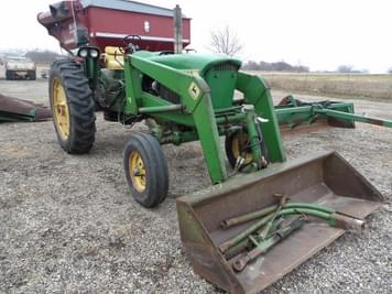Main image John Deere 2010
