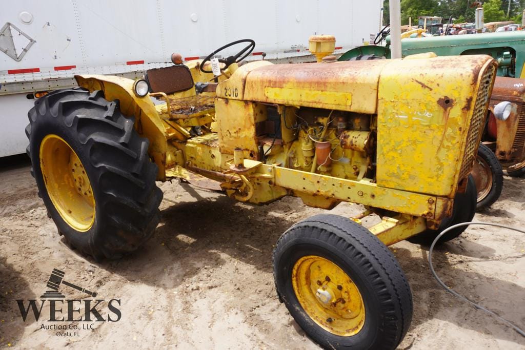 Main image John Deere 2010