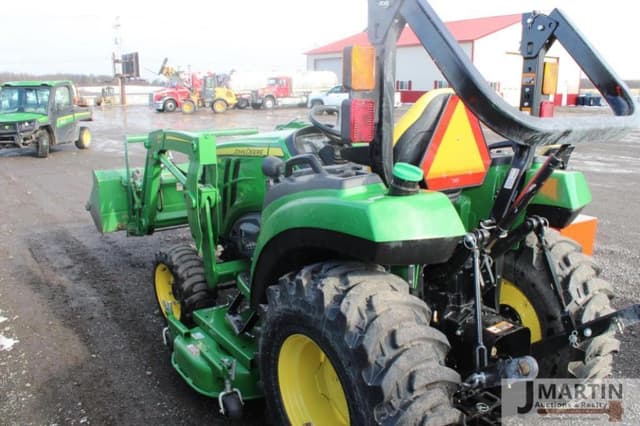 Image of John Deere 2038R equipment image 3