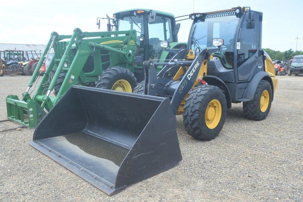 Image of John Deere 204L Primary image