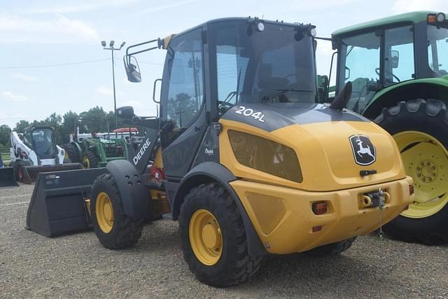 Image of John Deere 204L equipment image 1