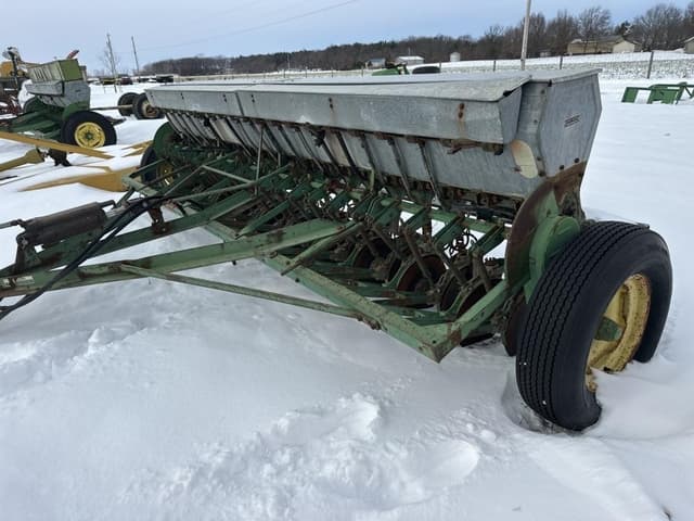 Image of John Deere 207B equipment image 1
