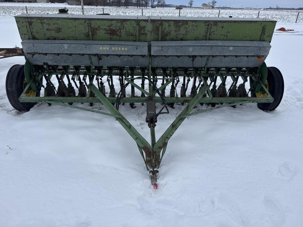 John Deere 207B Equipment Image0