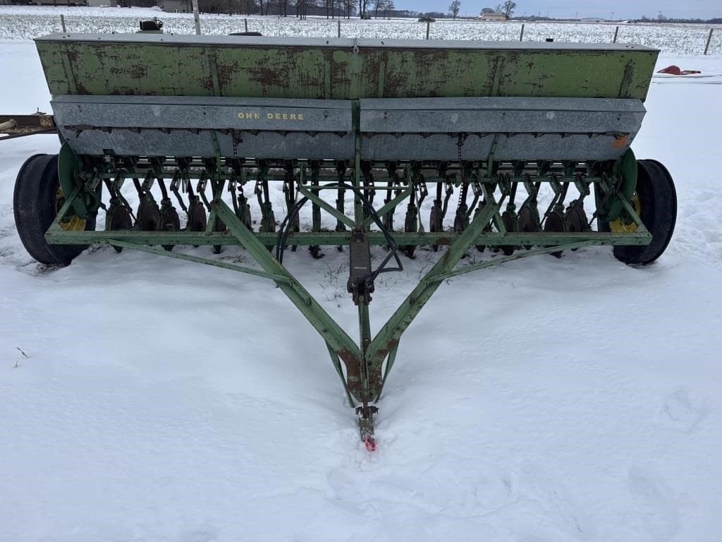 Image of John Deere 207B Primary image