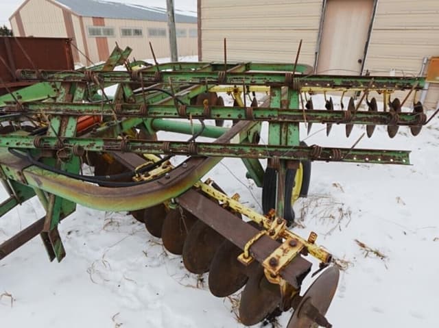 Image of John Deere 210 equipment image 3