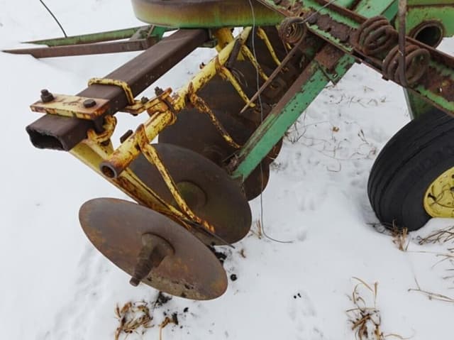 Image of John Deere 210 equipment image 4