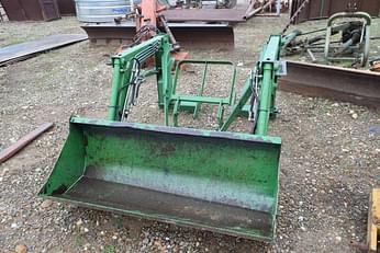 Main image John Deere 210