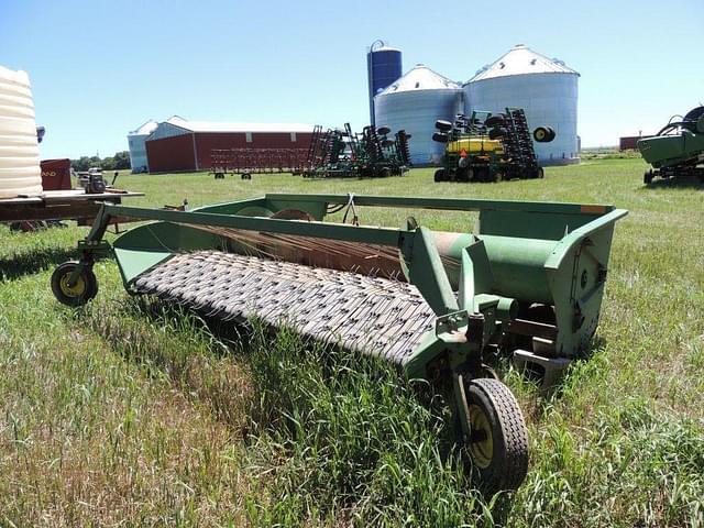 Image of John Deere 212 equipment image 3