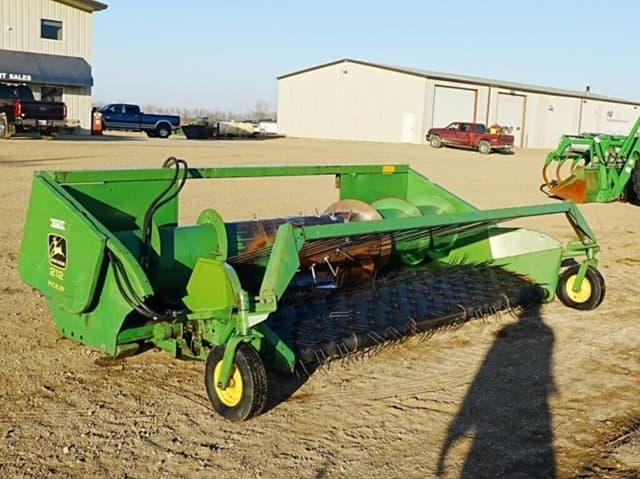 Image of John Deere 212 equipment image 1