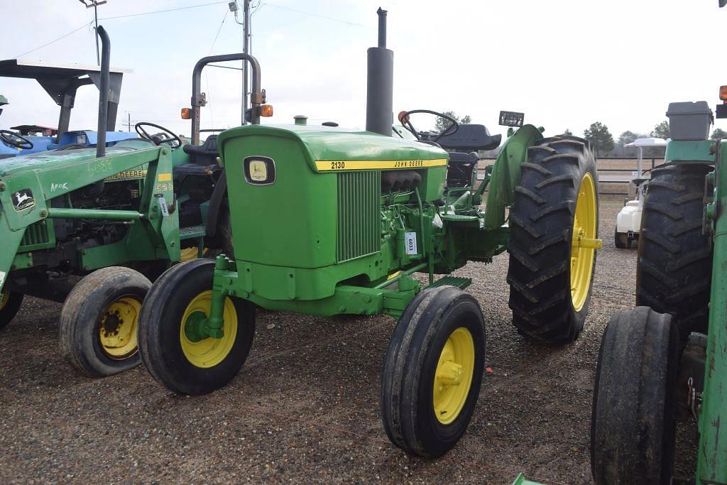 Image of John Deere 2130 Primary image