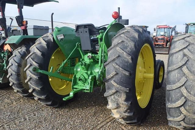 Image of John Deere 2130 equipment image 2