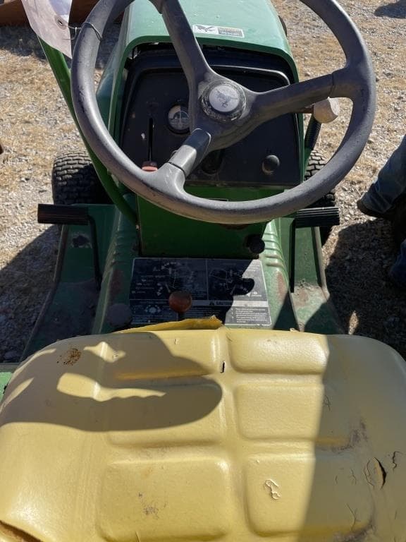 Image of John Deere 214 equipment image 2