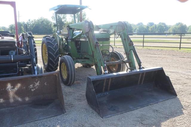 Image of John Deere 2150 equipment image 3
