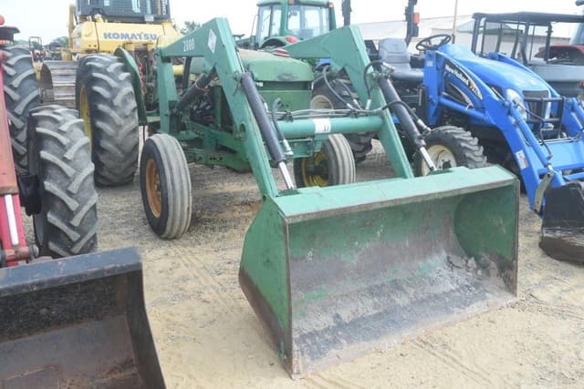 Image of John Deere 2150 equipment image 3