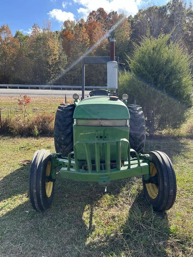 Image of John Deere 2155 equipment image 1