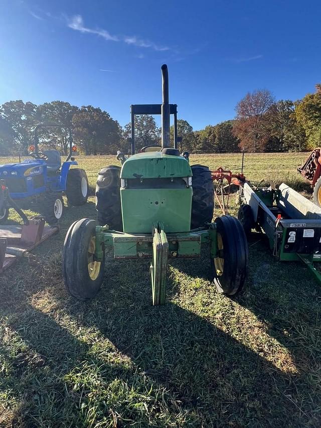 Image of John Deere 2155 equipment image 1