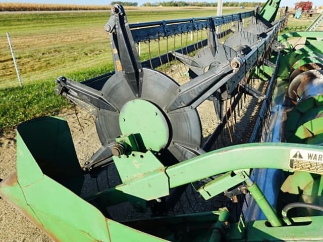 Image of John Deere 216 equipment image 4