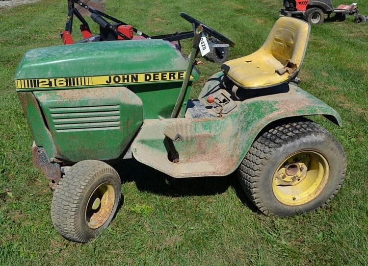 John deere 216 online lawn tractor