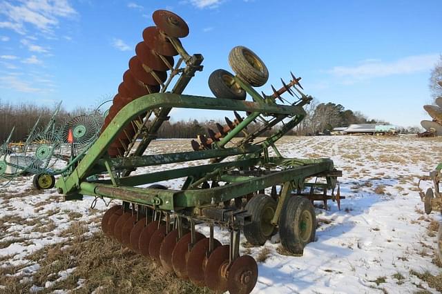 Image of John Deere 220 equipment image 4