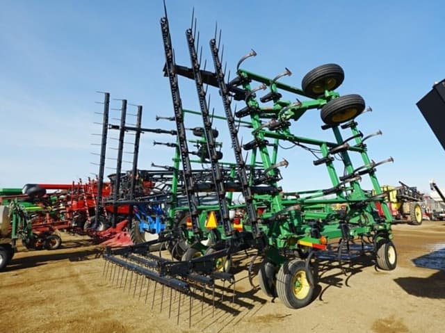 Image of John Deere 2200 equipment image 1