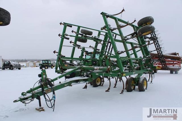 Image of John Deere 2210 equipment image 1