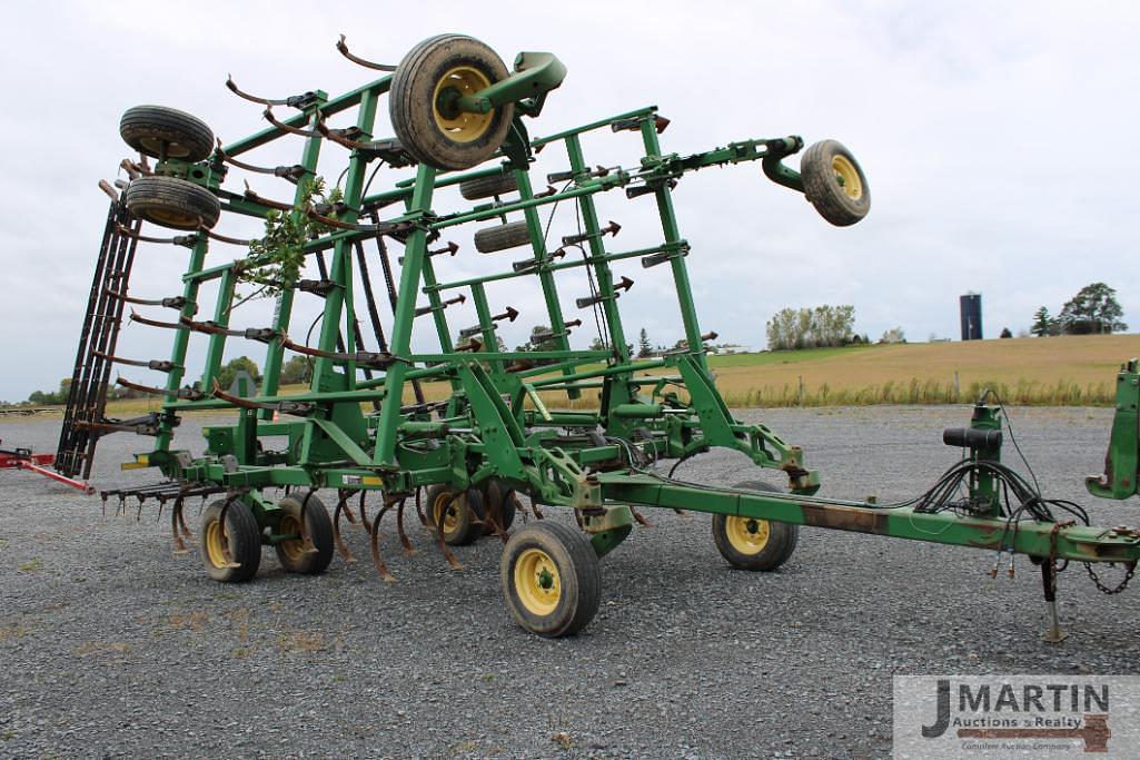 Image of John Deere 2210 Primary image