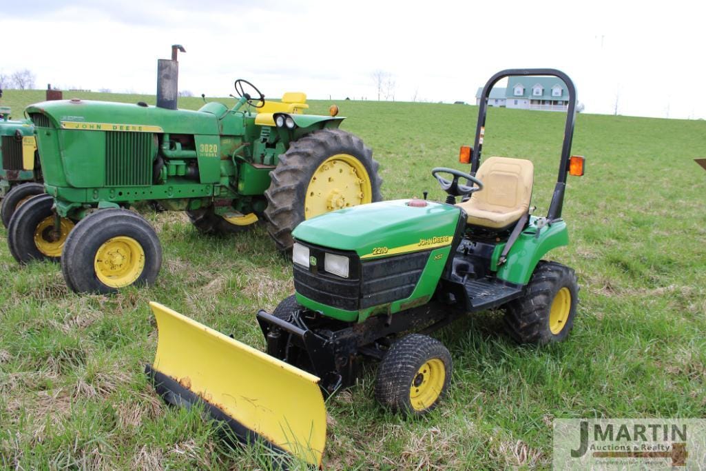 Main image John Deere 2210