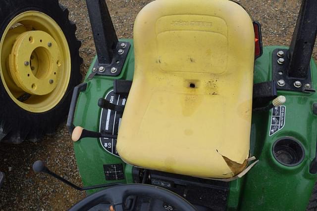 Image of John Deere 2210 equipment image 4