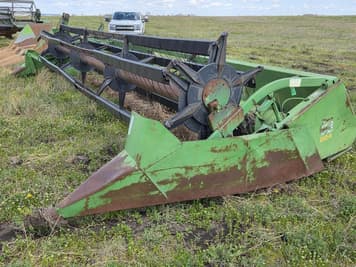 Main image John Deere 224