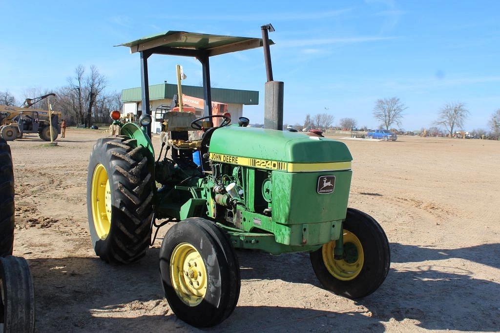 Image of John Deere 2240 Primary image