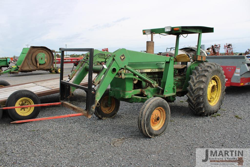 Image of John Deere 2240 Primary image