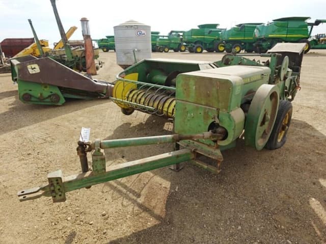 Image of John Deere 224T equipment image 1