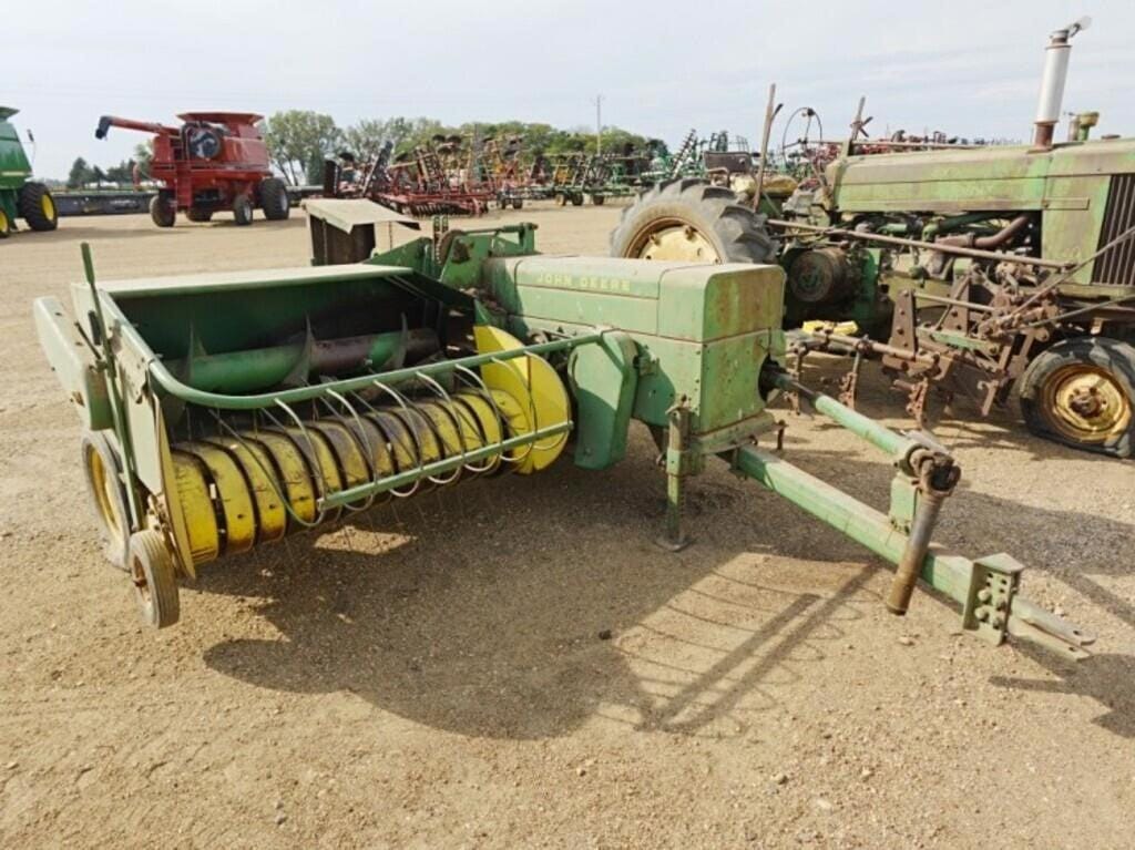 Main image John Deere 224T