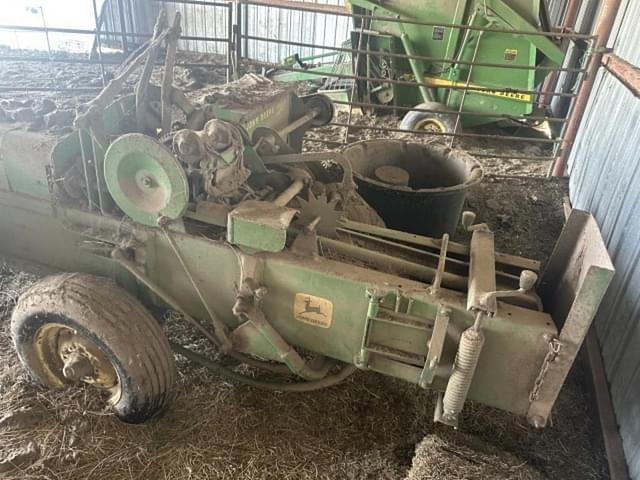 Image of John Deere 224WS equipment image 2